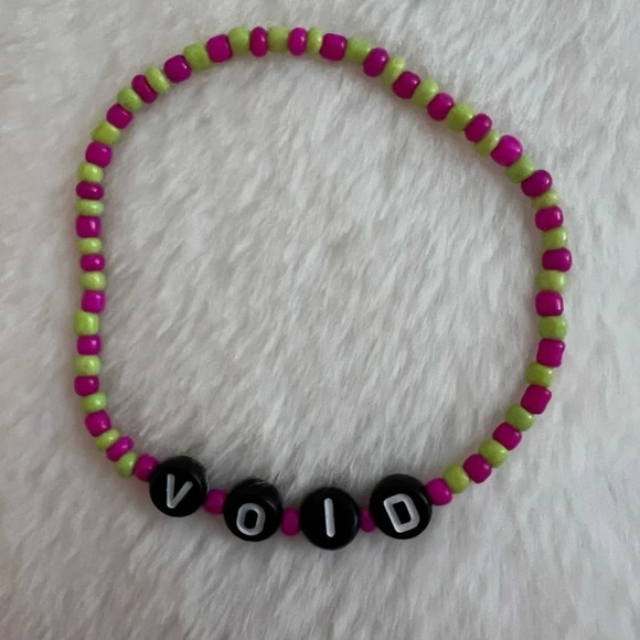 Melanie Martinez Trilogy Tour Friendship Bracelet - Picture 2 of 4
